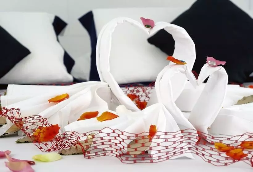 オーシャンビュースーペリアールーム, Villa Durrueli Resort & Spa