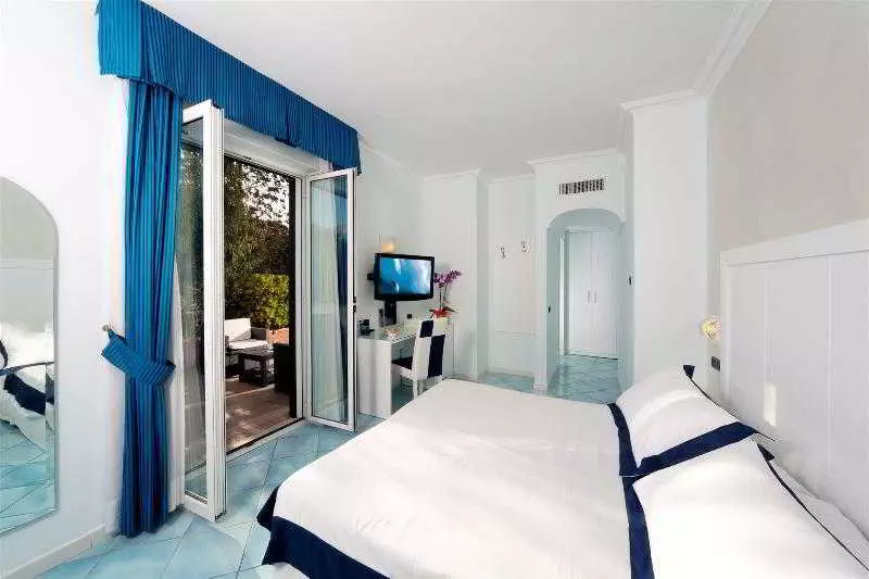 スーペリアールーム, Villa Durrueli Resort & Spa