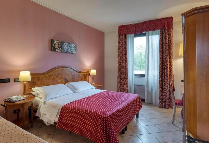 اتاق استاندارد سه نفره, Primotel Brescia