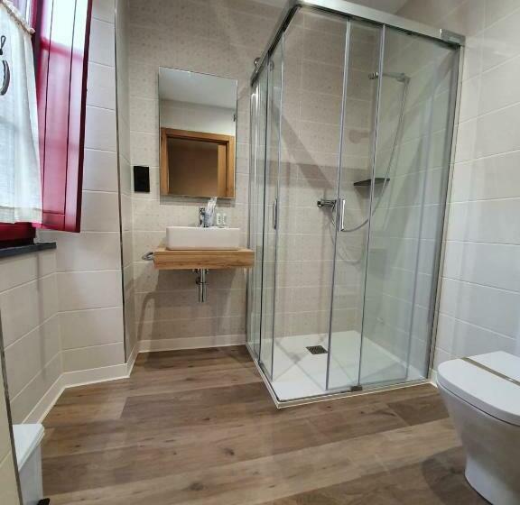 Номер Стандарт, Albergue Casa Cuartel