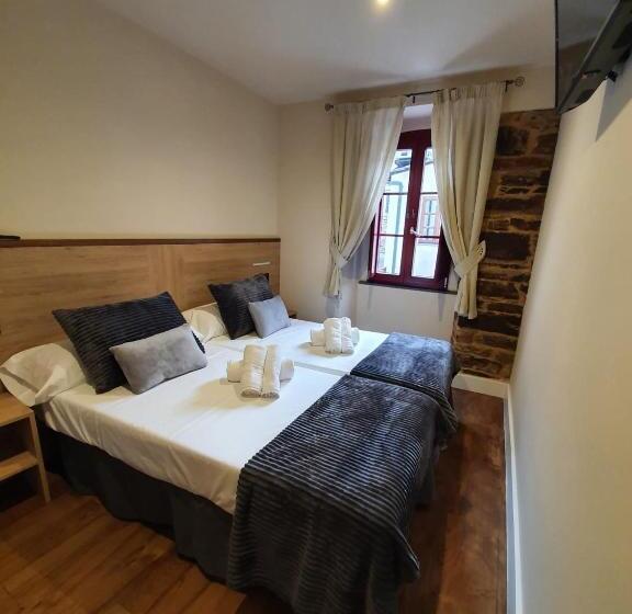 Номер Стандарт, Albergue Casa Cuartel