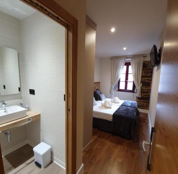 Номер Стандарт, Albergue Casa Cuartel