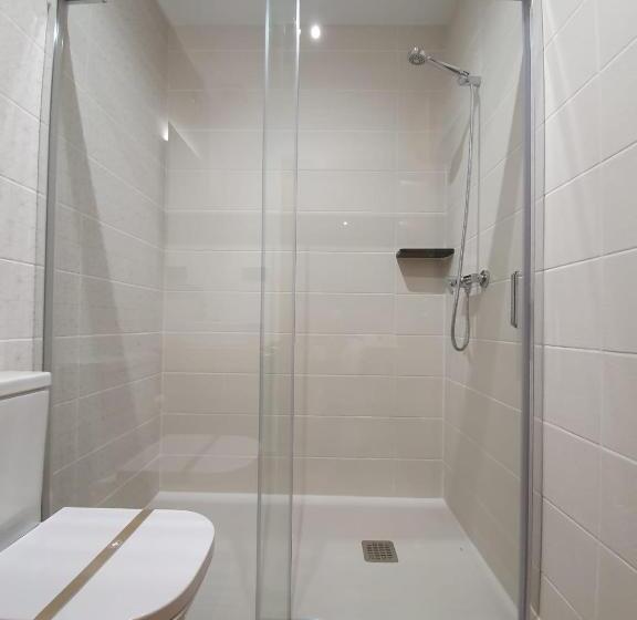 Номер Стандарт, Albergue Casa Cuartel