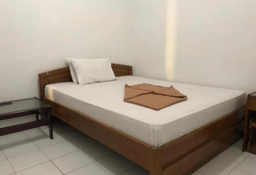 Standard Værelse, Baru Inn Batu Redpartner