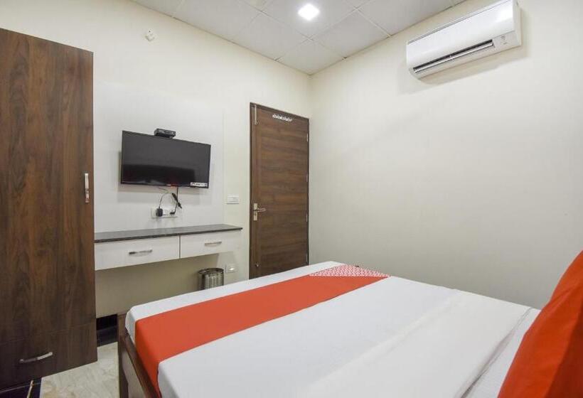 トリプルクラシックルーム, Grover International