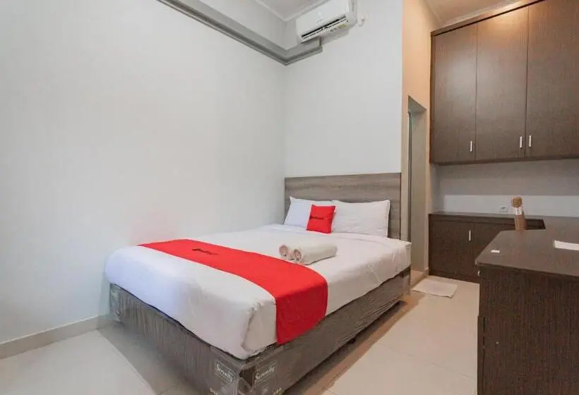 エコノミールーム, Reddoorz Plus Syariah @ Tuparev Cirebon 3