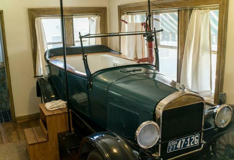 Standard Værelse til 4 pers. Haveudsigt, The Mulberry Inn  An Historic Bed And Breakfast
