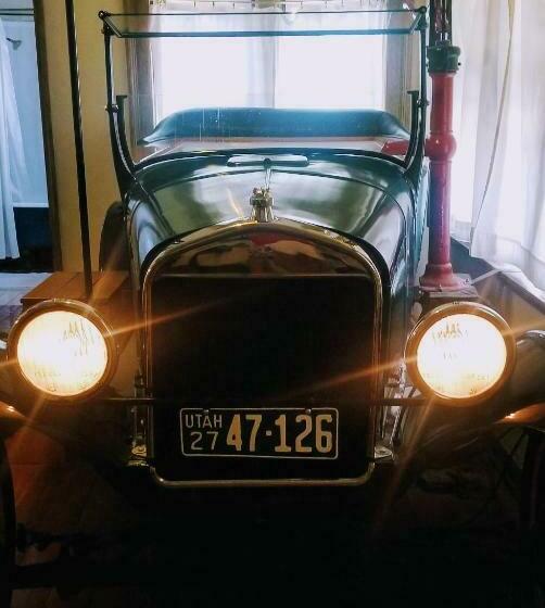 غرفة قياسية رباعية مطلة على الحديقة, The Mulberry Inn  An Historic Bed And Breakfast