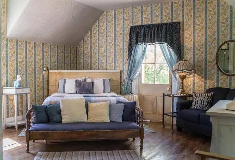 Deluxe-huone Parveke, The Mulberry Inn  An Historic Bed And Breakfast