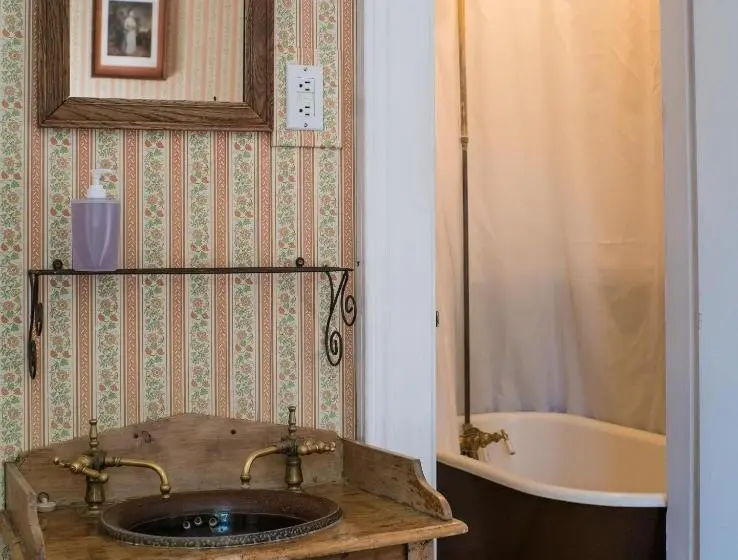 Standard-huone, The Mulberry Inn  An Historic Bed And Breakfast