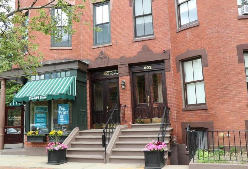 Студия Стандарт, Charming Studio In Boston Brownstone, C.ave#5
