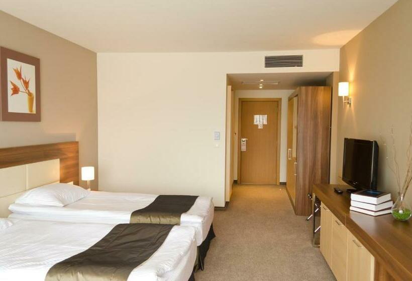 غرفة قياسية مزوَّدة بشُرفة, Belchin Garden Spa&wellness