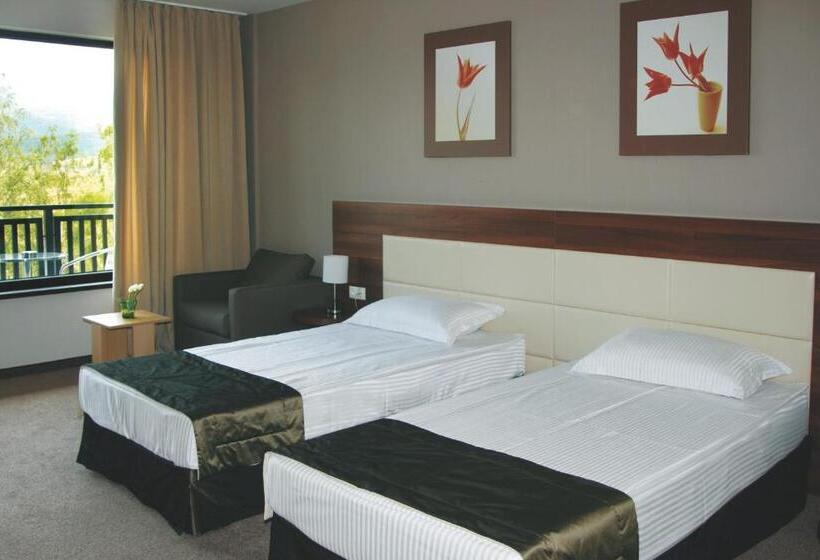 غرفة قياسية مزوَّدة بشُرفة, Belchin Garden Spa&wellness