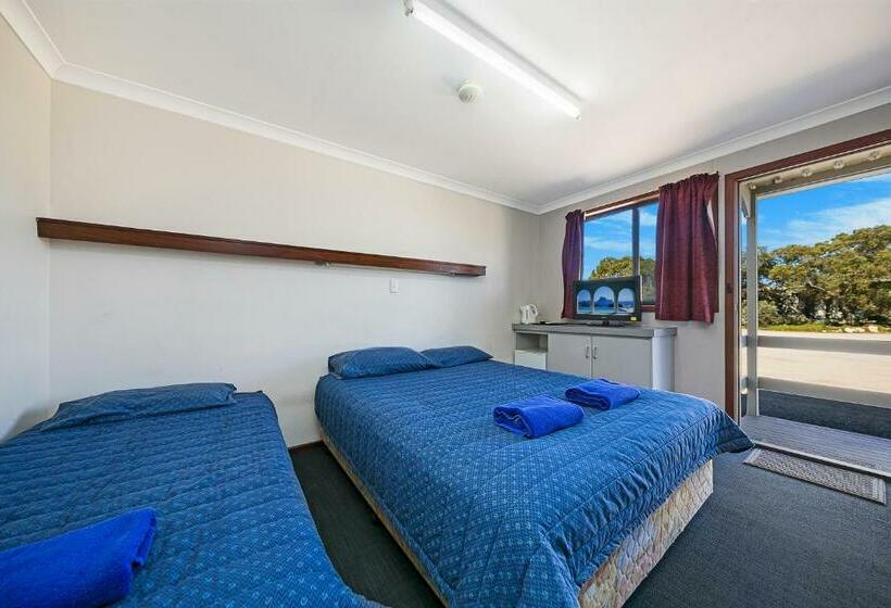 חדר סטנדרט, Border Village Roadhouse