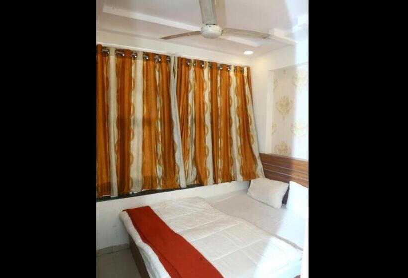 Standardrum, Khushi Palace