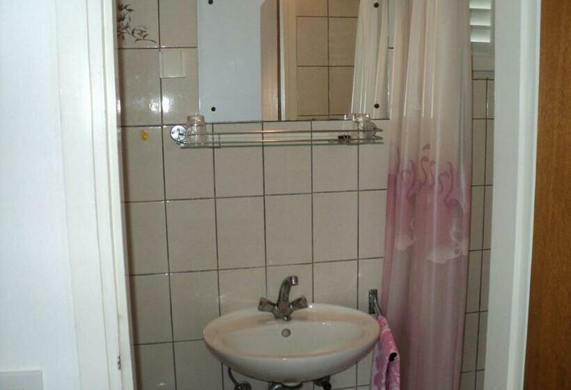 Triple Room Sea View, Rooms By The Sea Banjol, Rab   11716