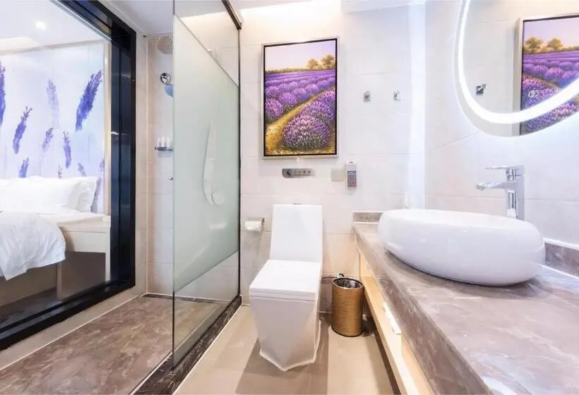 キングサイズベッドのデラックスルーム, Lavande Hotel Heyuan Wanlong City