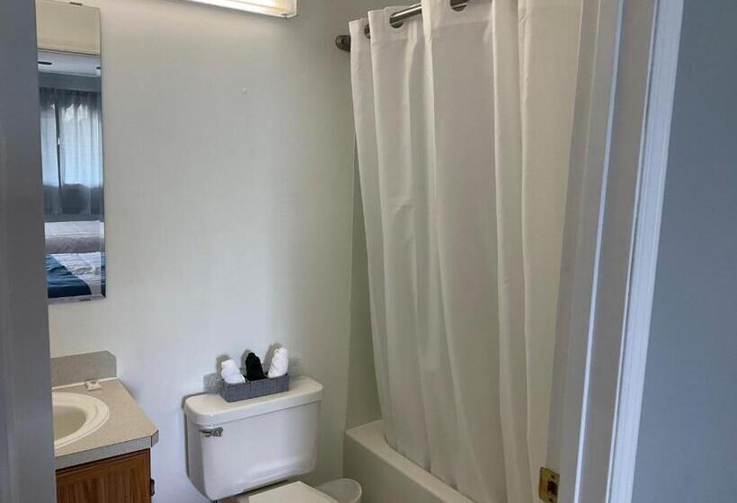 اتاق لوکس, Celadon Lodge