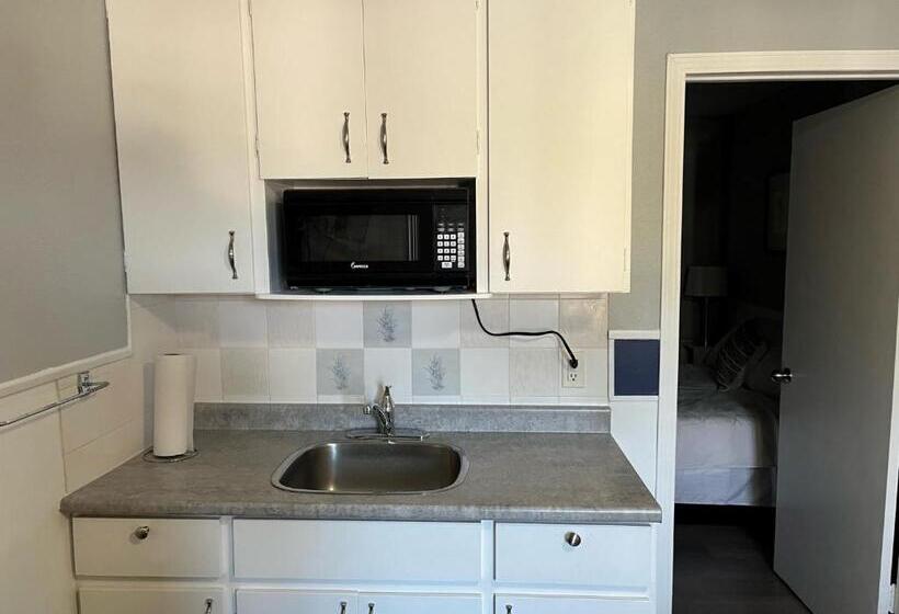 سوئیت 2 خوابه, Celadon Lodge