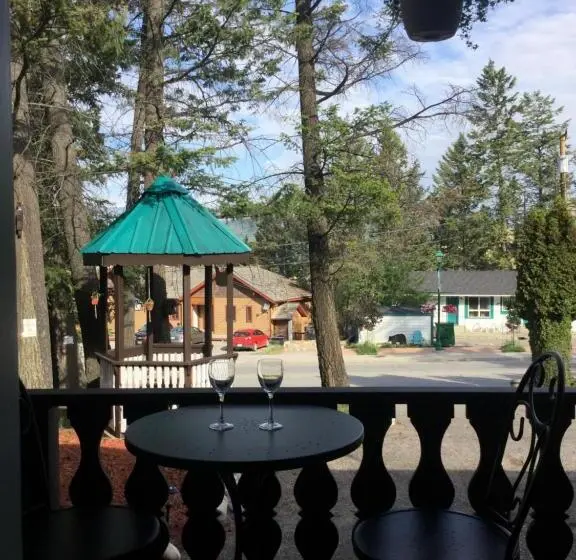 スイート, Celadon Lodge