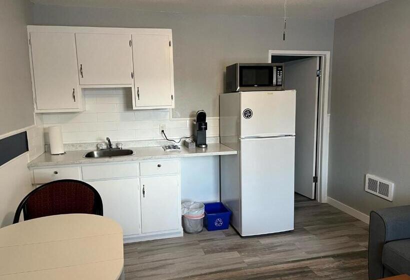 سوییت, Celadon Lodge