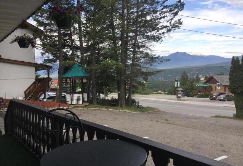 سوییت جونیور, Celadon Lodge