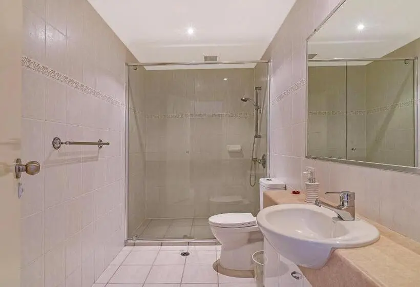 2 Bedrooms Apartment River View, Como Noosa