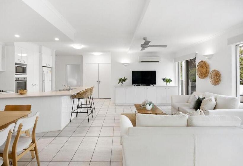 2 Bedrooms Apartment River View, Como Noosa