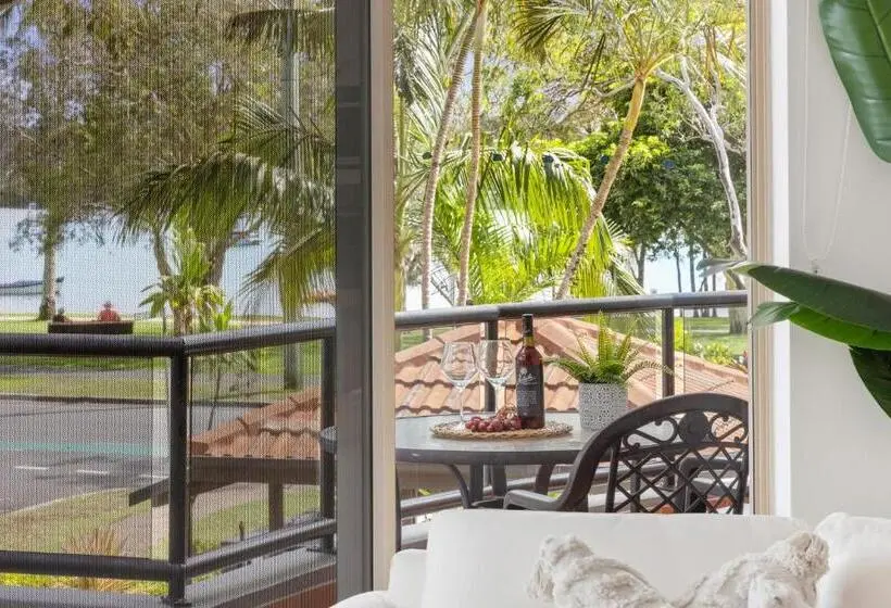 2 Bedrooms Apartment River View, Como Noosa