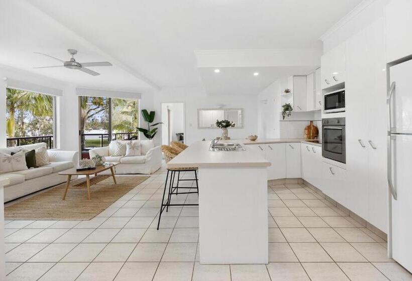 2 Bedrooms Apartment River View, Como Noosa