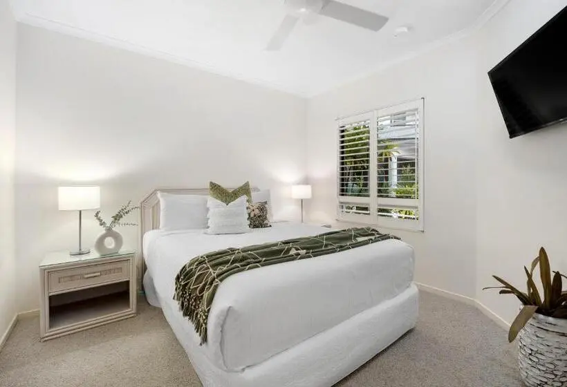 1 Bedroom Apartment River View, Como Noosa