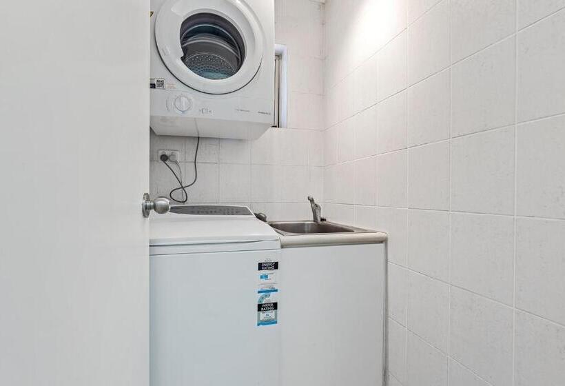 דירת חדר, Como Noosa