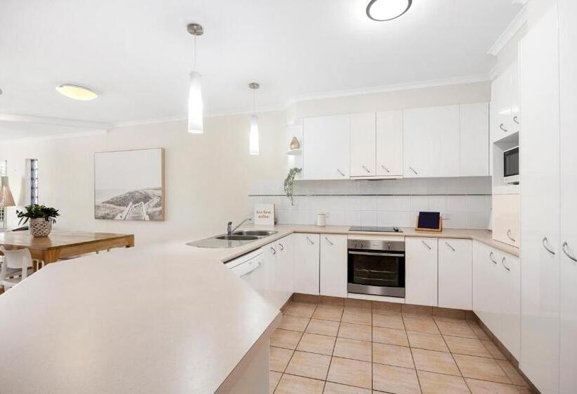 2 Bedrooms Apartment River View, Como Noosa