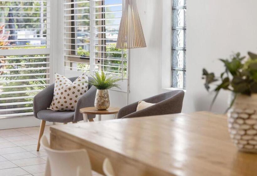 2 Bedrooms Apartment River View, Como Noosa