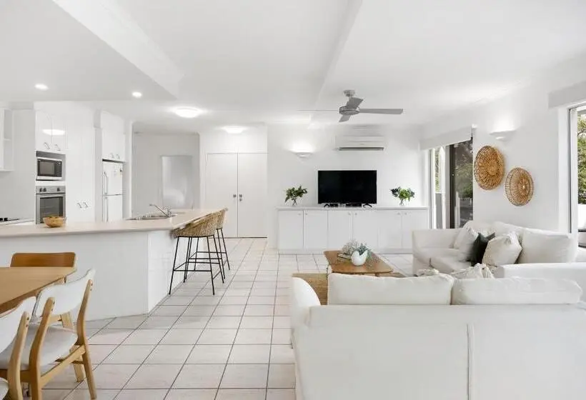 ３ベッドルームアパートメント, Como Noosa