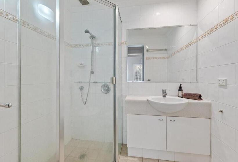 דירת שני חדרים, Como Noosa