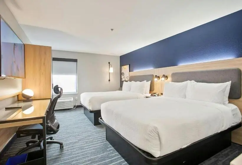身障者適用クイーンサイズベッドルーム, City Express by Marriott Duluth