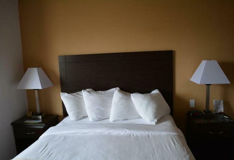Люкс Deluxe Кровать Кинг, Days Inn & Suites By Wyndham Spokane Airport Airway Heights