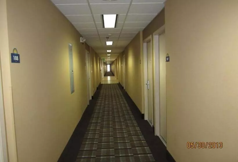 Standard-huone, Days Inn & Suites By Wyndham Spokane Airport Airway Heights