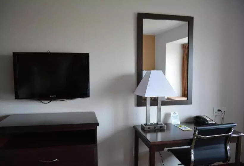 Standard-invahuone, Days Inn & Suites By Wyndham Spokane Airport Airway Heights