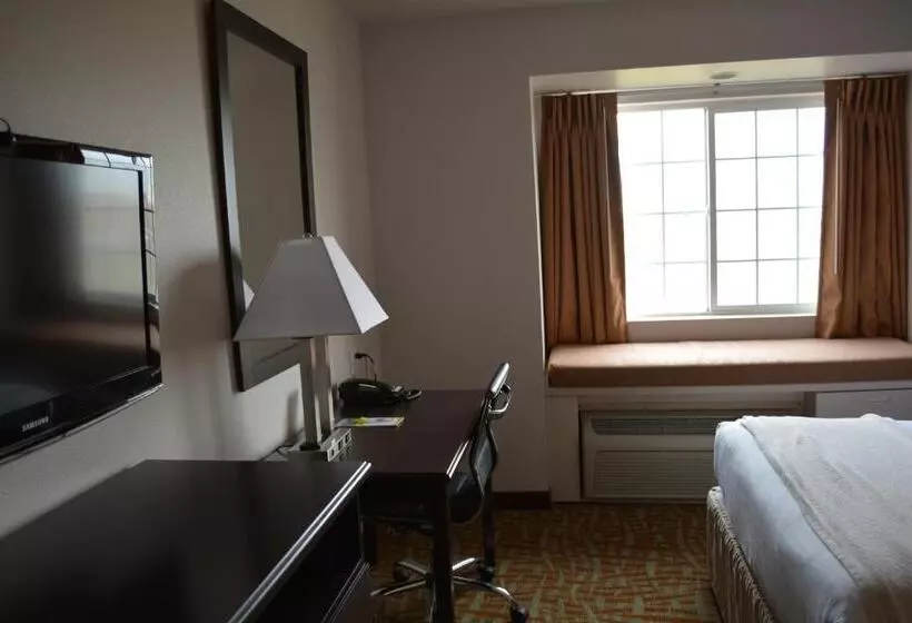 Standard-invahuone, Days Inn & Suites By Wyndham Spokane Airport Airway Heights
