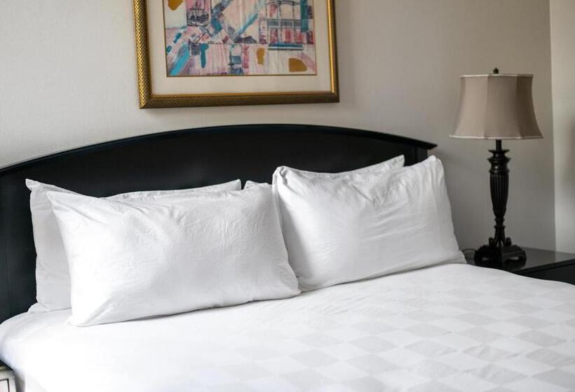 اتاق لوکس با تخت بزرگ, Historic Streetcar Inn