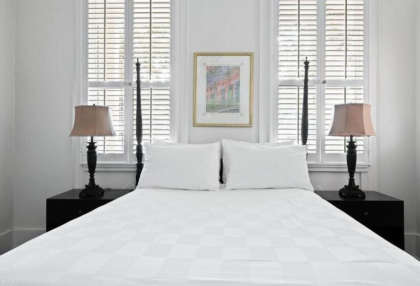 اتاق لوکس, Historic Streetcar Inn