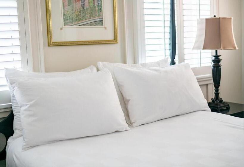 اتاق لوکس, Historic Streetcar Inn