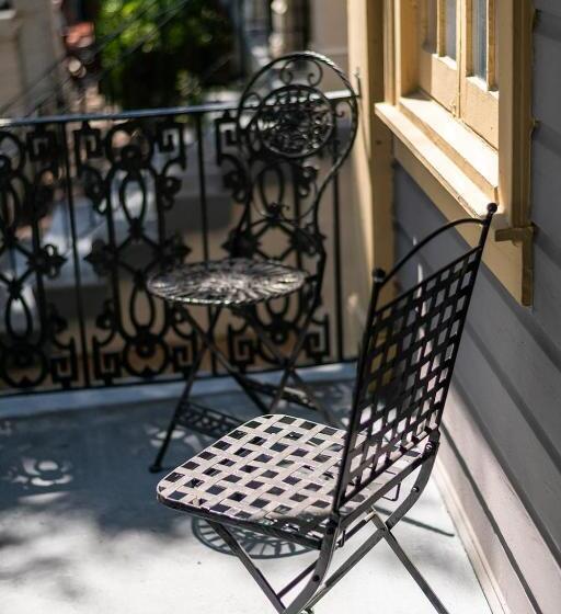 اتاق استاندارد با تخت بزرگ, Historic Streetcar Inn