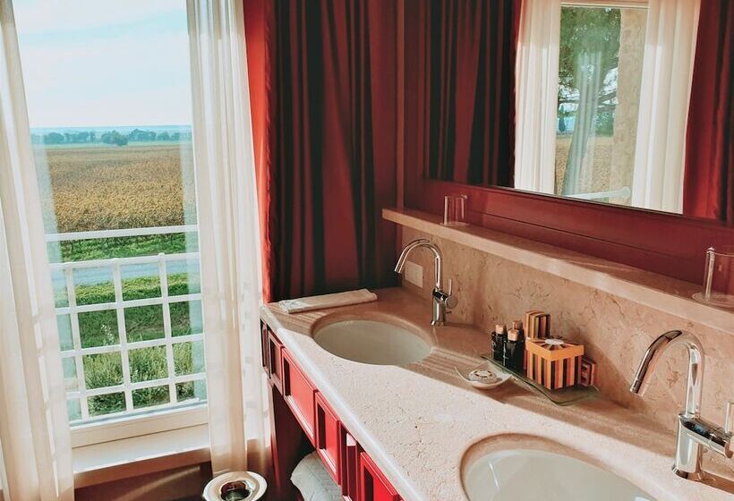 اتاق لوکس با چشمانداز باغ, L'Andana Tenuta La Badiola