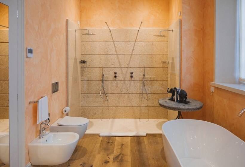 اتاق لوکس با چشمانداز باغ, L'Andana Tenuta La Badiola