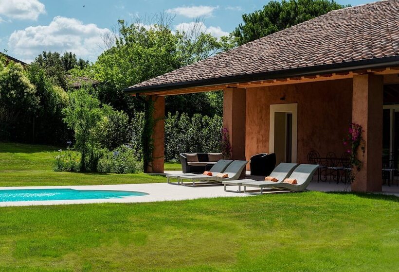 Suite with Pool, L'Andana Tenuta La Badiola