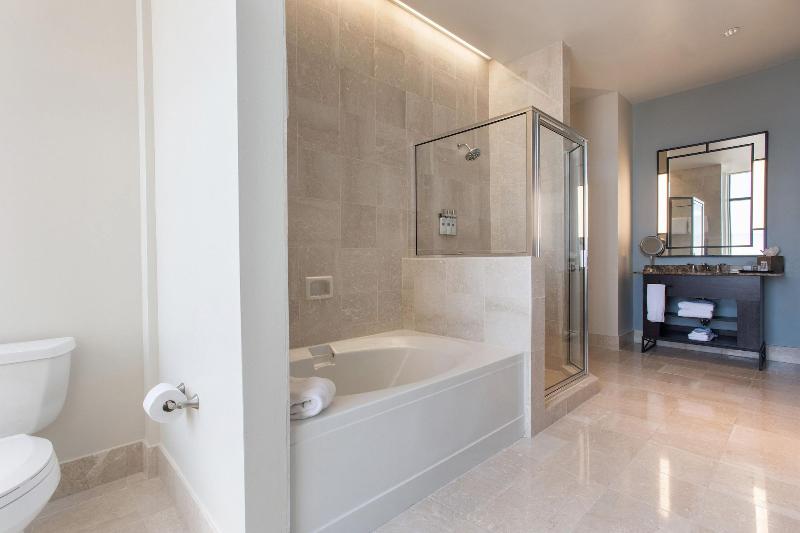 جناح رئاسى, Magnolia Hotel Houston, A Tribute Portfolio