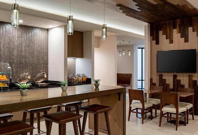 带2个双人床的标准工作室, Marriott Dfw Airport South